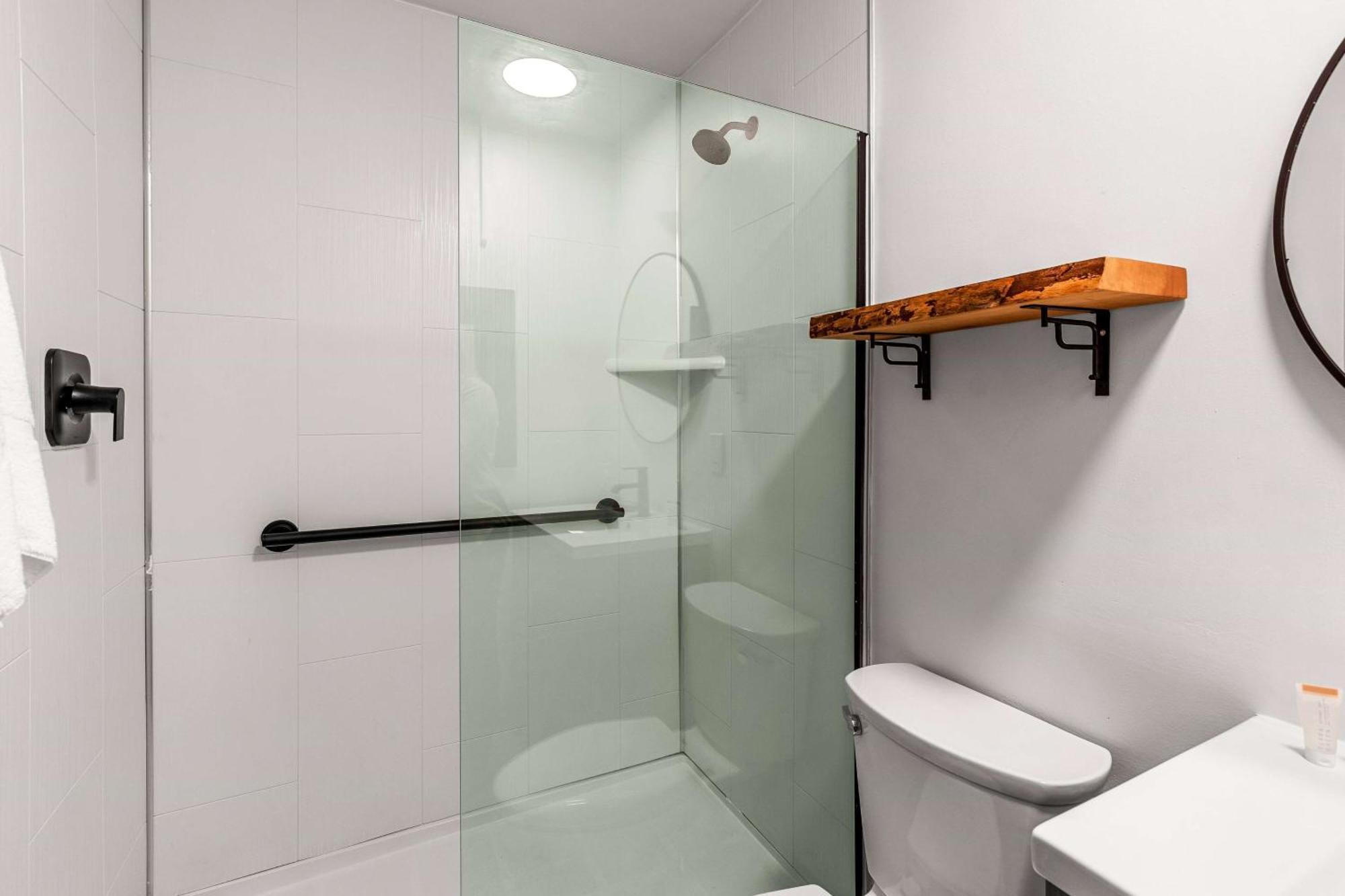 Travelodge By Wyndham Emlenton Buitenkant foto