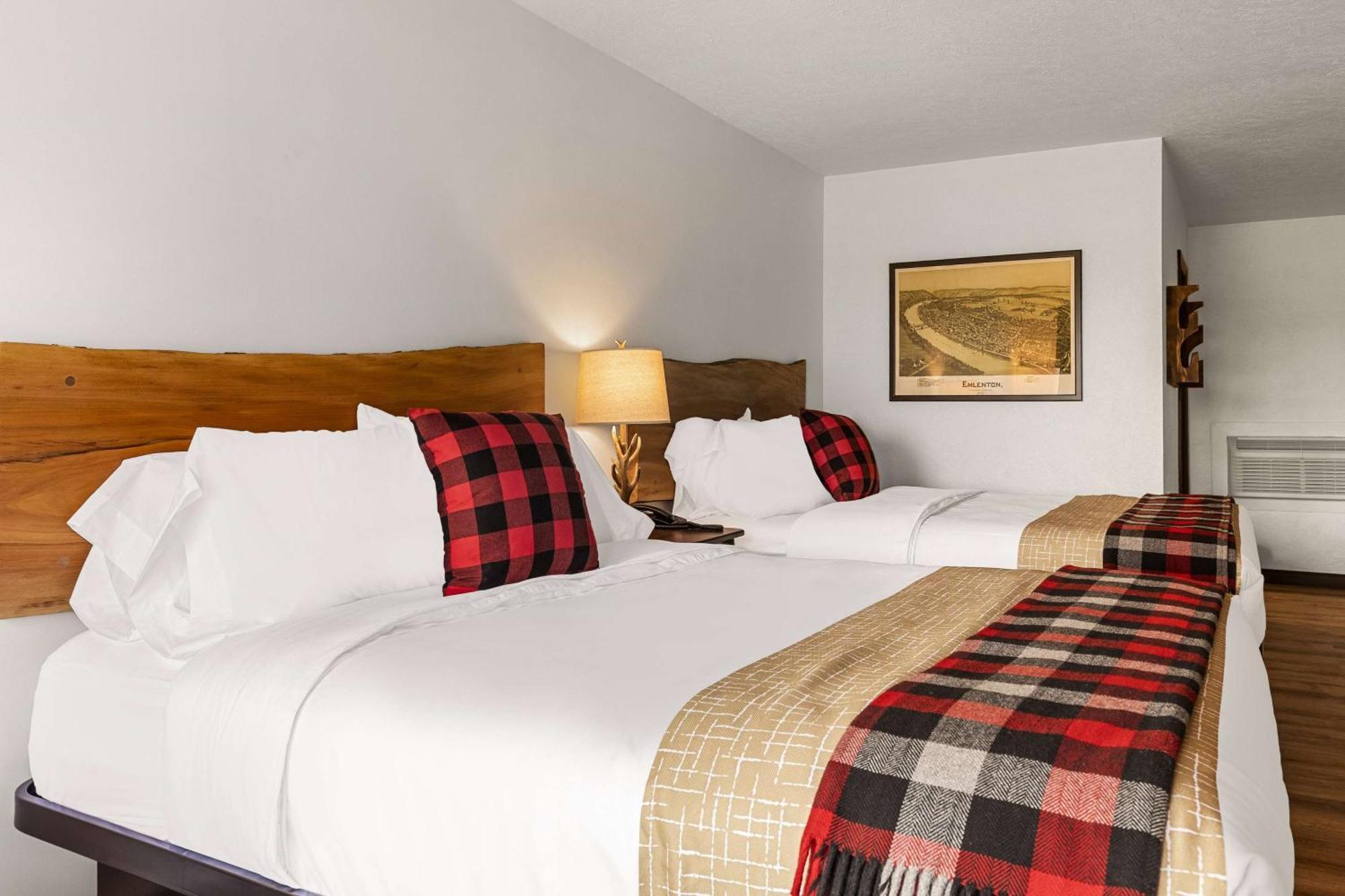 Travelodge By Wyndham Emlenton Buitenkant foto