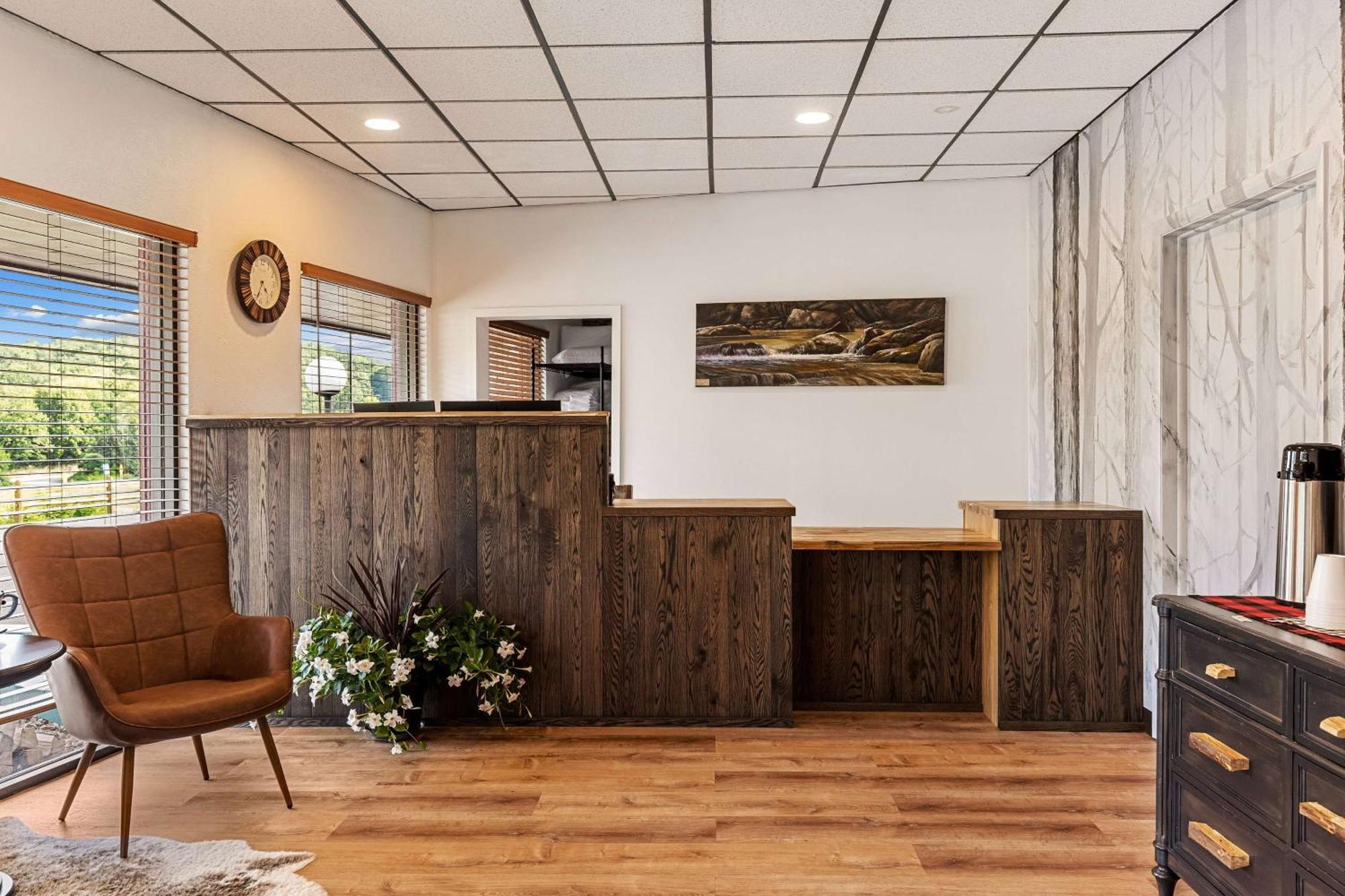 Travelodge By Wyndham Emlenton Buitenkant foto