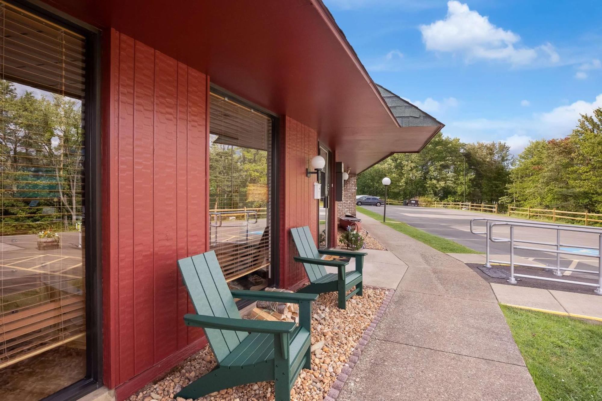 Travelodge By Wyndham Emlenton Buitenkant foto